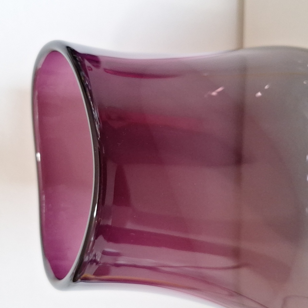 #ADO Handblown glass vase signed by artist J Phillips 1989 - Picture 6 of 6